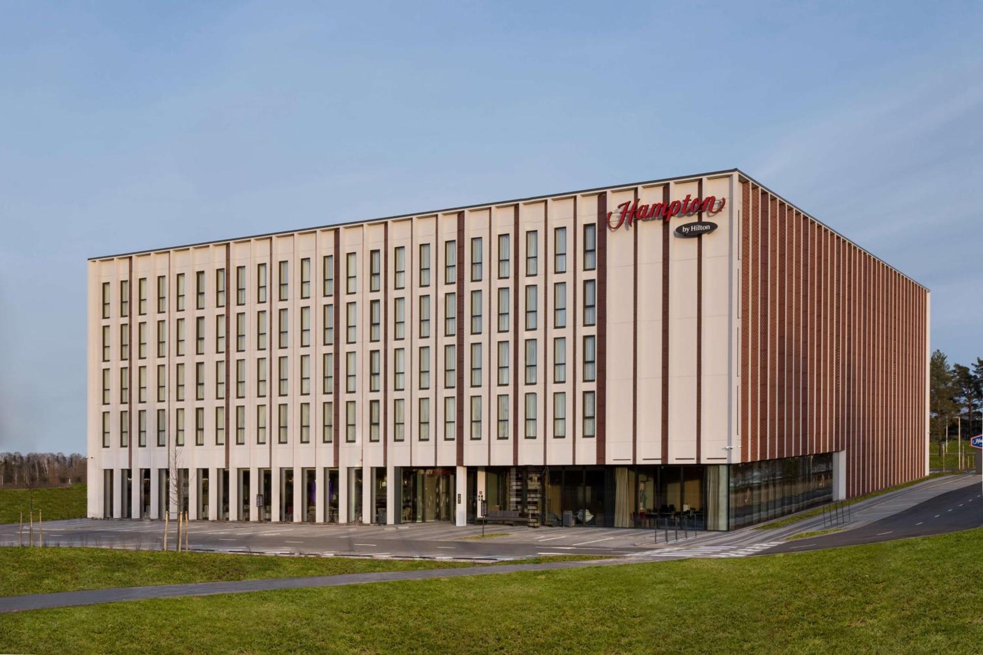 Hampton By Hilton Riga Airport Ξενοδοχείο Mārupe Εξωτερικό φωτογραφία